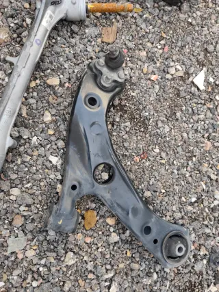 Cremallera ,mangueta trapecioToyota Corolla E21