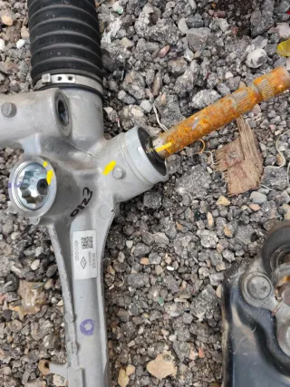 Cremallera ,mangueta trapecioToyota Corolla E21