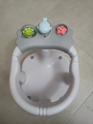 Asiento bañera bebé con juguetes