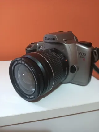 Cámara Canon EOS 3000