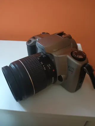 Cámara Canon EOS 3000