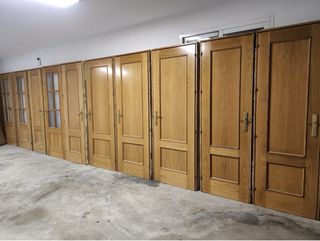 Puertas de madera maciza (50€ por puerta)
