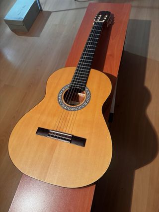 Guitarra Clásica Admira Alba 4/4