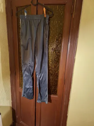 Pantalón de chándal poliéster gris