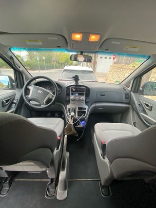 Hyundai H-1 2010