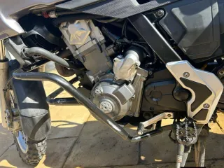 Defensas Aprilia Pegaso Trail strada y Factory