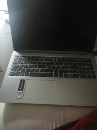 Lenovo Gris/Plateado Poco Uso