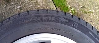 4 Michelin Alpin 185/65 + discos BMW