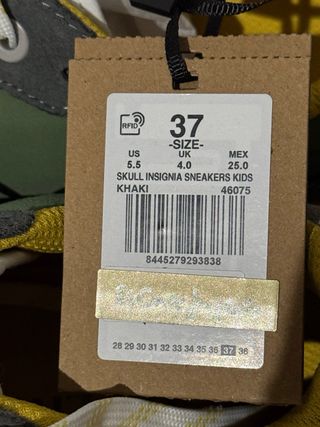 Zapatillas Scalpers. Nuevas con etiqueta y caja