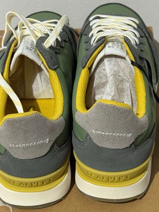 Zapatillas Scalpers. Nuevas con etiqueta y caja