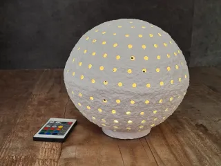 Lámpara artesanal papel maché LED