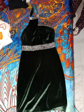 3 vestidos y un mono oferta