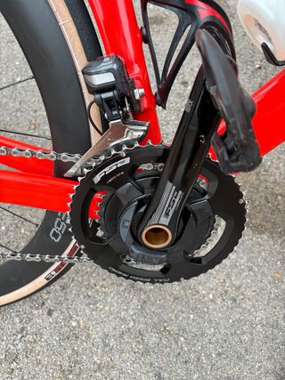 Bicicleta de carretera BH Roja