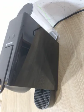 Cafetera Nespresso Krups Negra