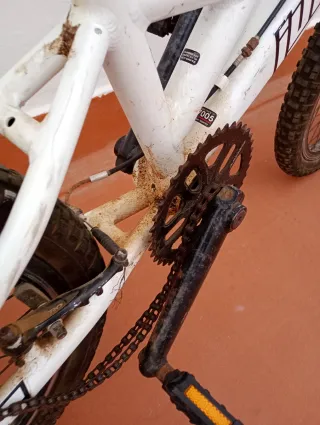 Bicicleta BMX Monty Jump 135 para reparar - LEER