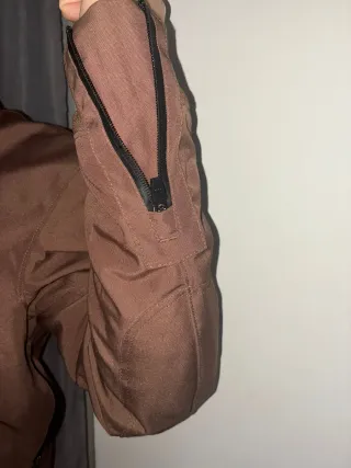 Chaqueta de moto marrón