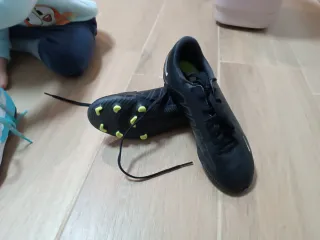 Botas de fútbol Nike 4.5Y