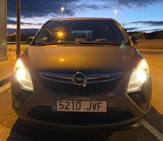 Opel Zafira Tourer 2016