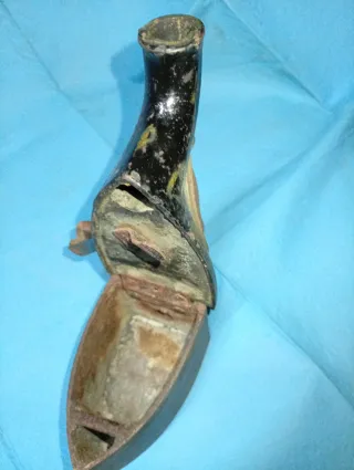 Plancha de carbón antigua pequeña