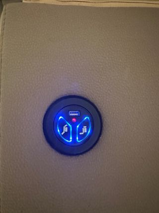 Sofá Relax Eléctrico Premium (220cm) + USB + Arcón