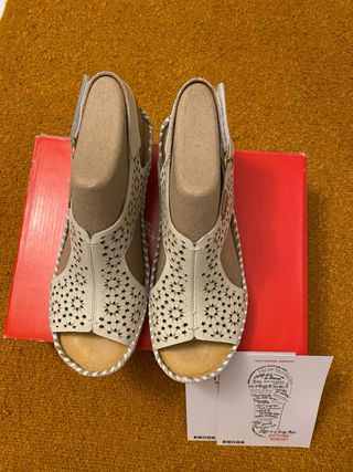 Sandalias Pikolinos Beige/Blanco Mujer