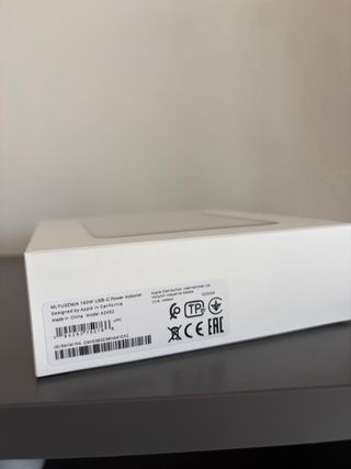 NUOVO Apple Caricatore 140W Originale 2025