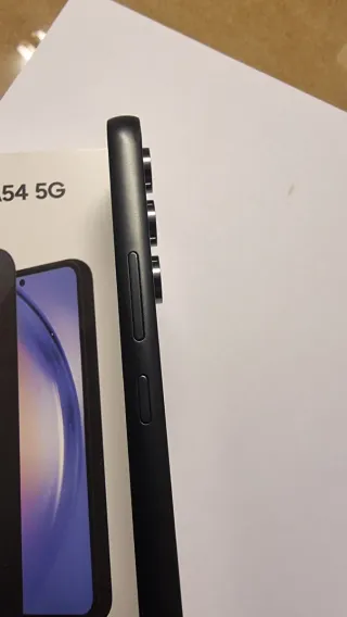 Samsung Galaxy A54 5G con caja