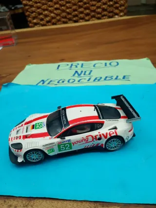 Scalextric Aston Martin DBR-9 1:32 Analógico