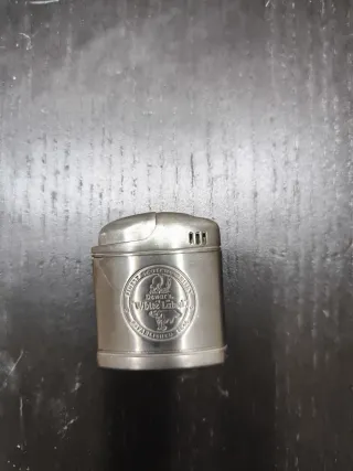 Lote 2 accendini tipo Zippo