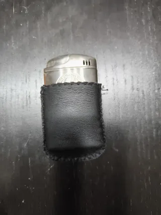 Lote 2 accendini tipo Zippo