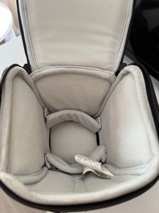 Funda para cámara Amazon Basics