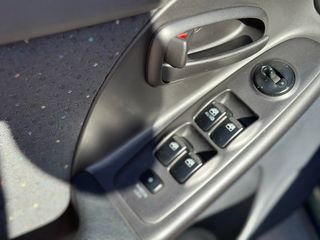 Hyundai Elantra 2003 2.0 CRDI