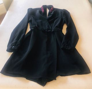Mono corto Zara negro con pedrería