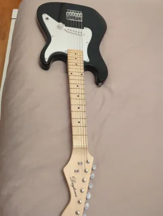 Guitarra Eléctrica Infantil Daytona Negra