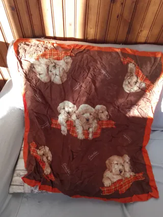 Foulard con cuccioli di cane