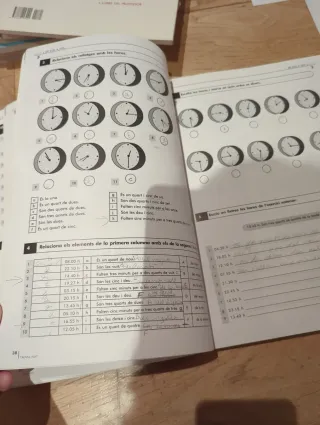 Veus. Curs de català. Llibre d'exercicis i gram...