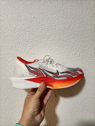 T44 Nike ZoomX Vaporfly Next% 3 FK PR