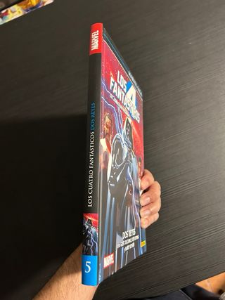 Los 4 Fantásticos de Jonathan Hickman 5: Dos Reyes