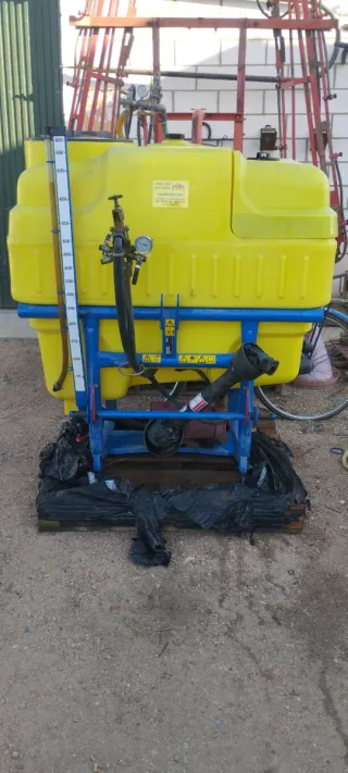 Cuba Pulverizar 670L Amarilla