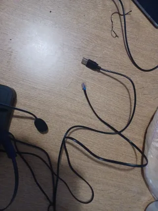 Auriculares Bluetooth con base de carga