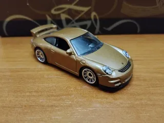 Porsche 911 GT3 Matchbox Dorado