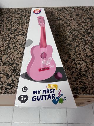 Guitarra rosa My First Guitar
