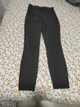 Pantalón deportivo negro talla 11/12