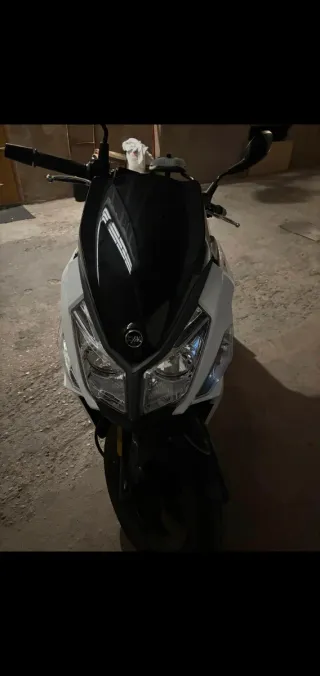 Moto SYM JET 14 125 LC Blanca