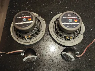 Conjunto de sonido coche Gladen-Mosconi