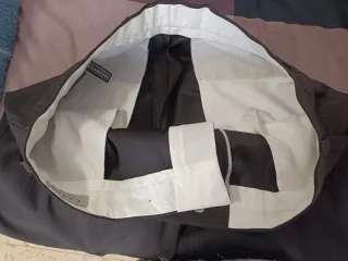 Pantalón de traje mil rayas marrón oscuro