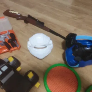 Lote 2 de 6 juguetes para niño