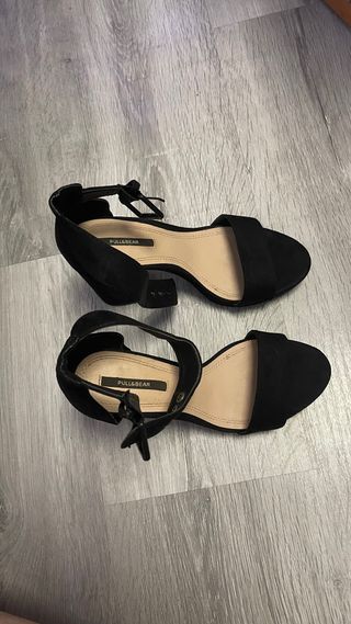 Zapatos de tacón Pull&Bear negros