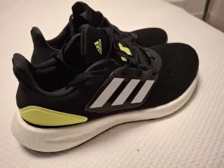 Adidas Pureboost 22 Talla 41 1/3 Negro Amarillo
