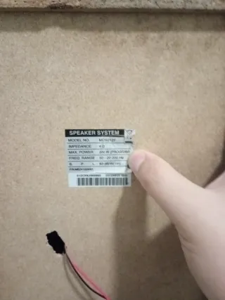 Altavoz Negro y Blanco